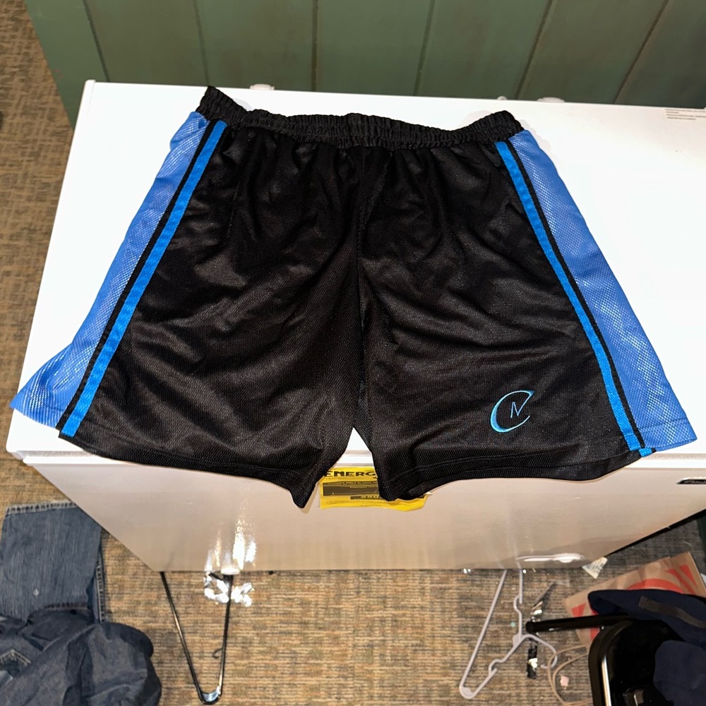 Men’s Claudio nucci shorts size xL